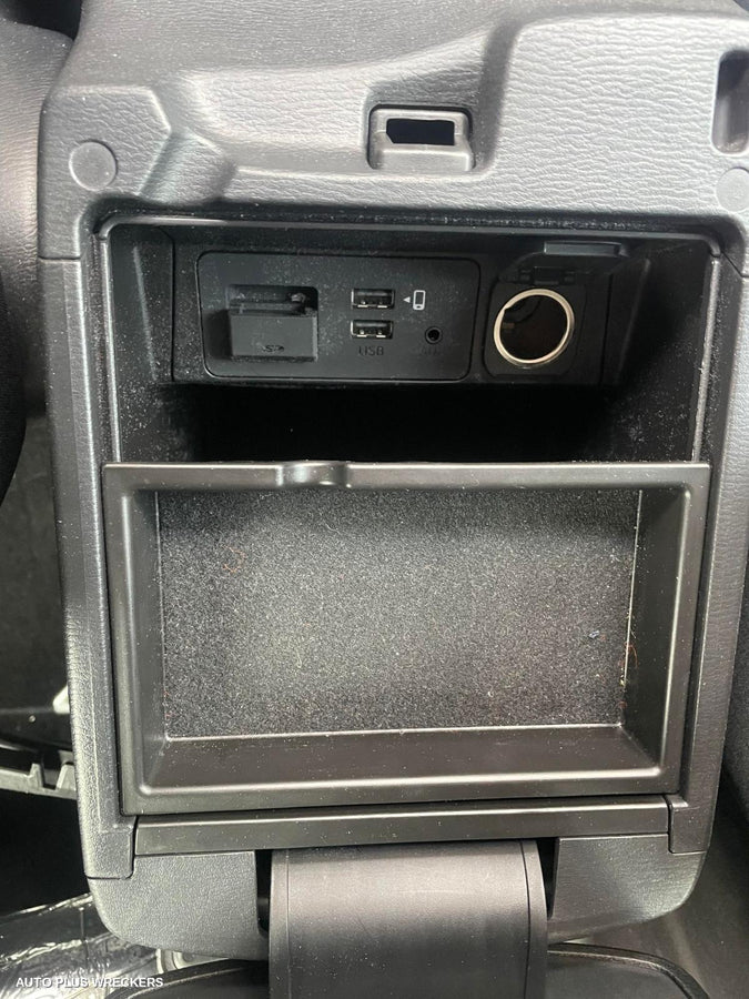 2016 MAZDA 3 LEFT REAR DOOR WINDOW