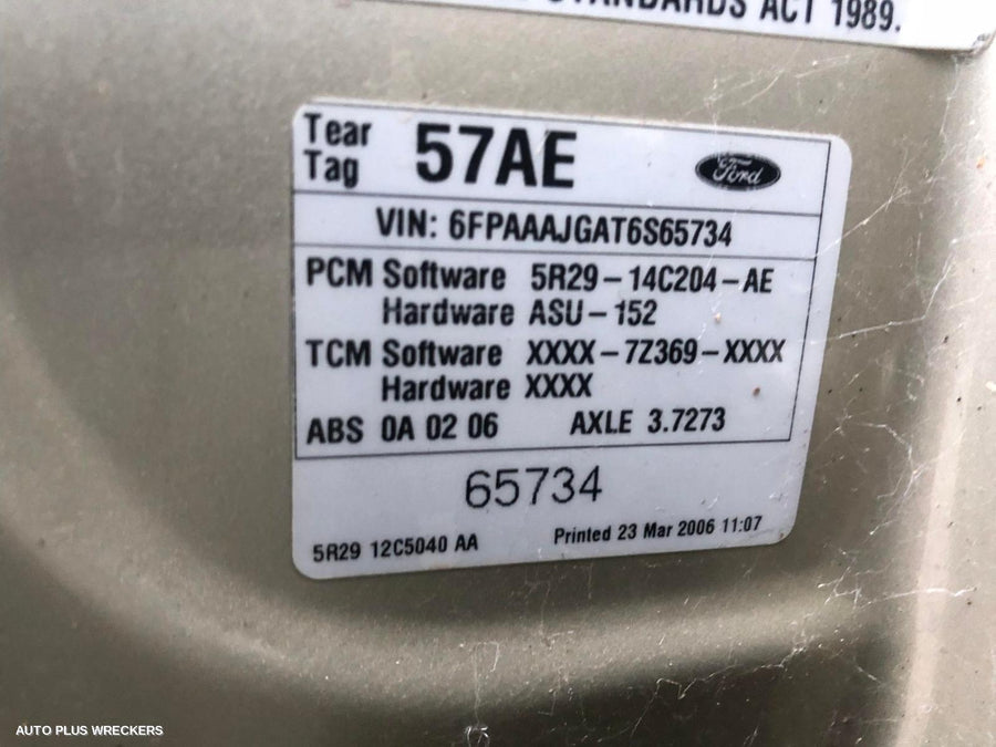 2006 FORD TERRITORY RIGHT FRONT DOOR