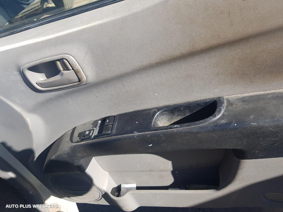 2006 Mitsubishi Triton Radiator