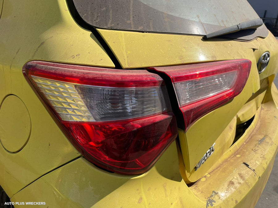 2018 Toyota Yaris Right Rear Door Window