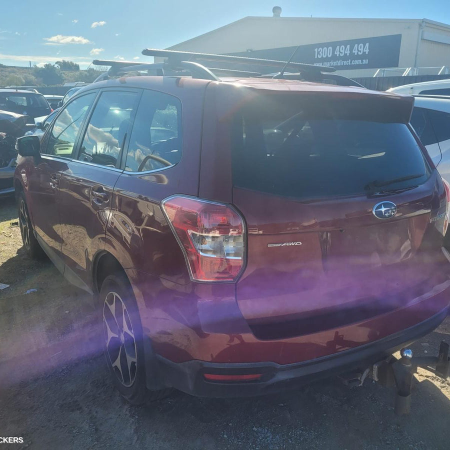 2012-2018 Subaru Forester Right Front Door Window