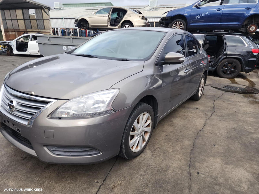 2013 Nissan Pulsar Right Rear Door Window
