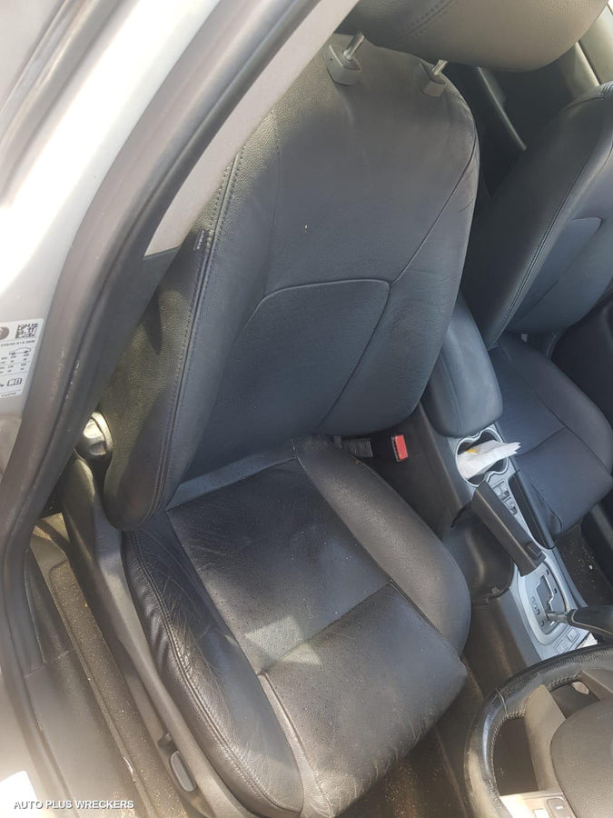 2010 Holden Commodore Door Handle