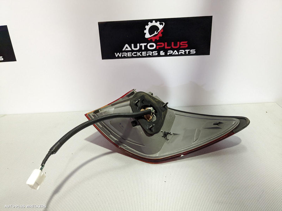 2007 Lexus Is250/is250c Left Taillight