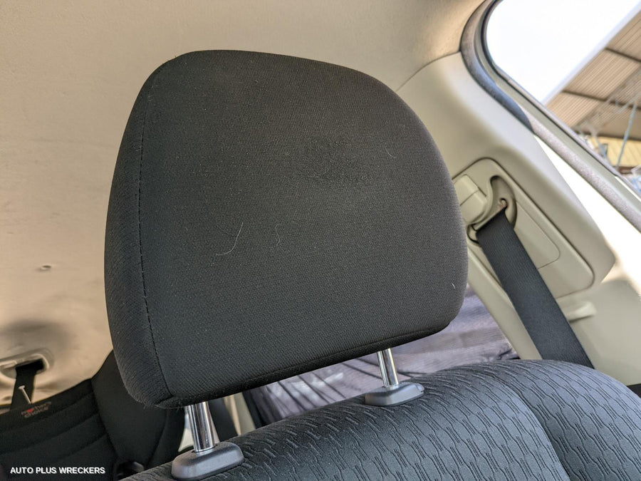 2014 Mitsubishi Outlander Left Front Window Reg Motor