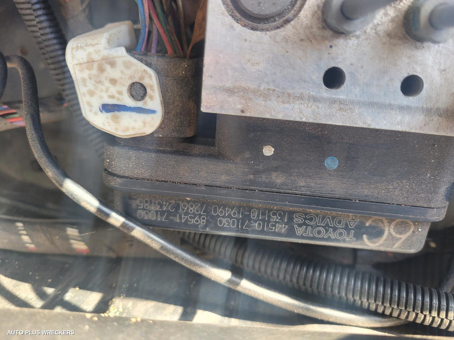 2007 Toyota Hilux Seatbelt Stalk