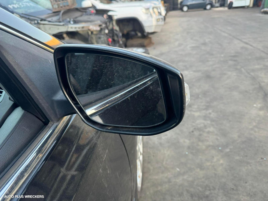 2014 Nissan Pulsar Left Door Mirror