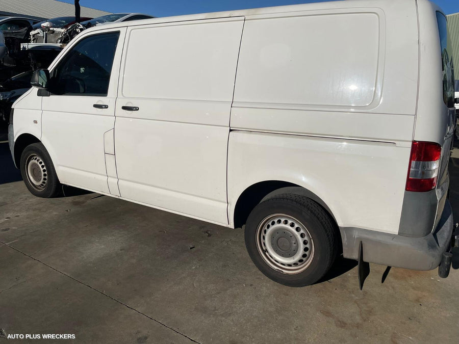 2011 Volkswagen Transporter Front Seat