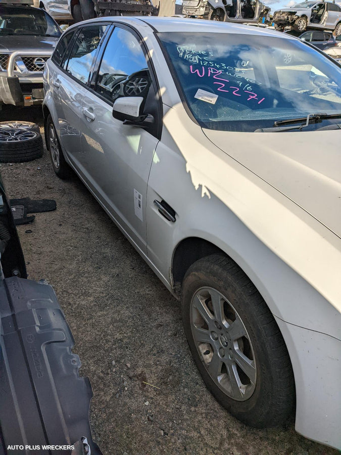 2008 Holden Commodore Right Door Mirror