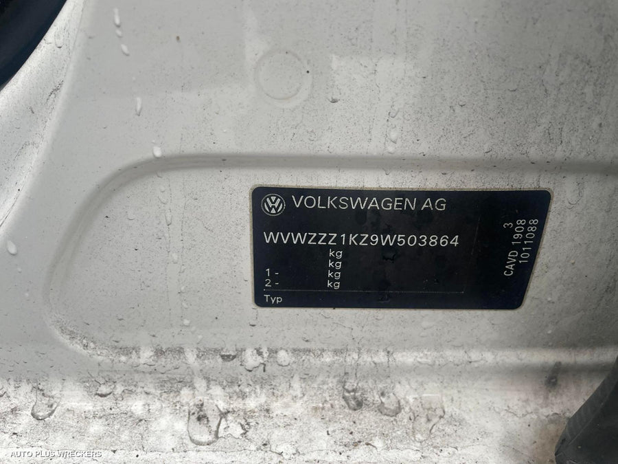 2009 Volkswagen Golf Parcel Shelf