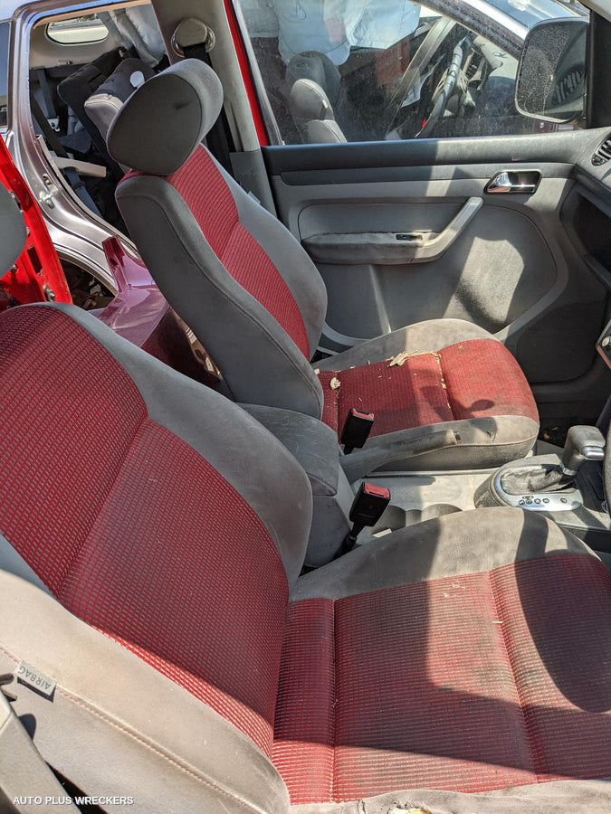 2006 VOLKSWAGEN CADDY F BAR REINFORC BRACK