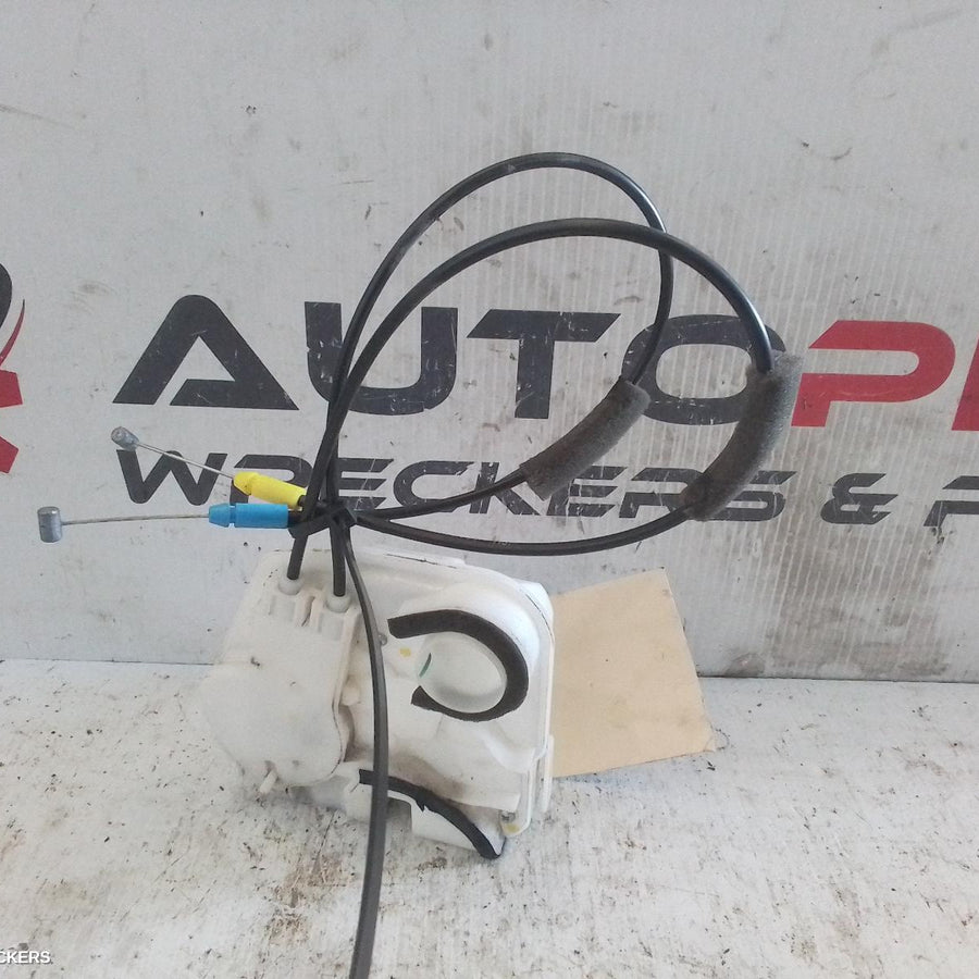 2014 Mitsubishi Mirage Door Boot Gate Lock