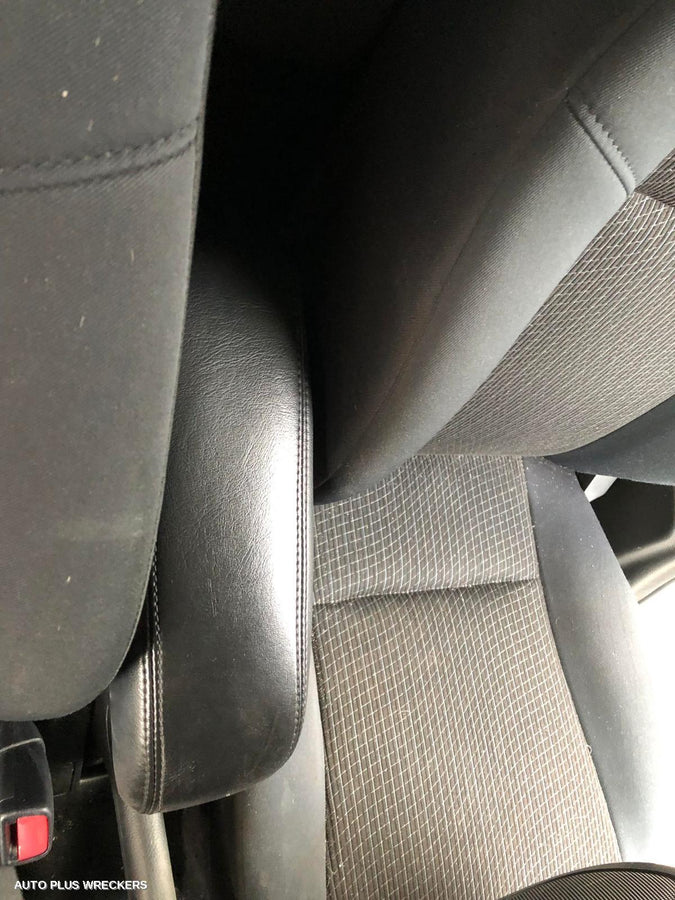 2014 Suzuki Swift Left Rear 1 4 Door Glass