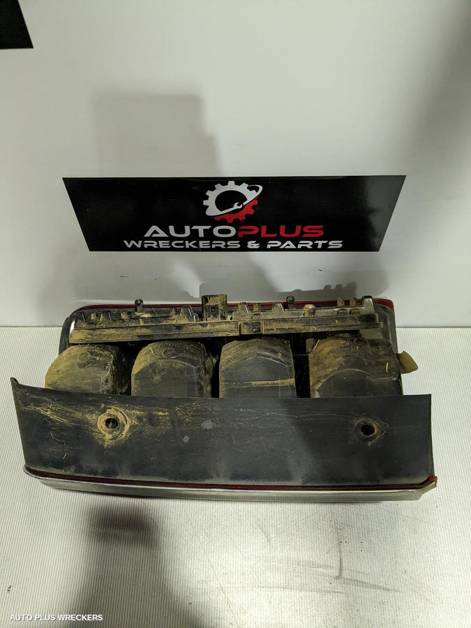 2007 Dodge Nitro Left Taillight