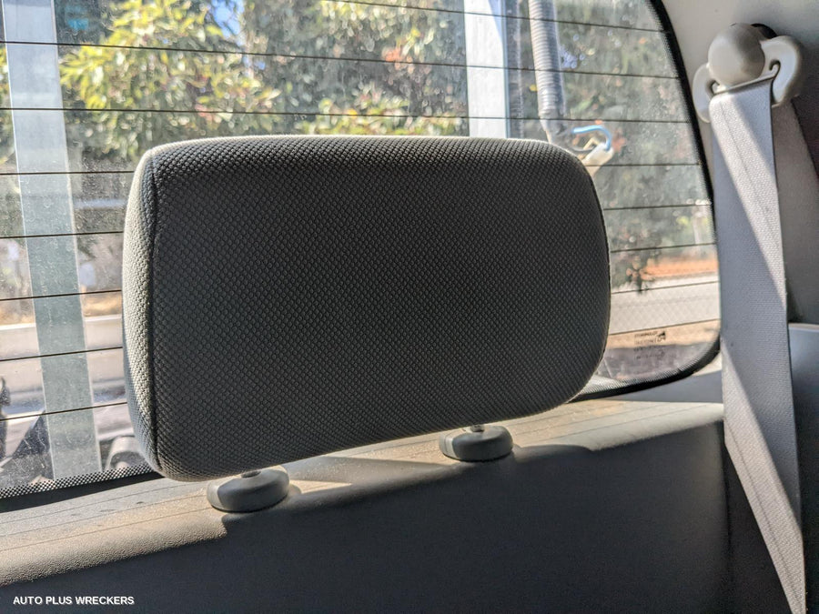 2009 NISSAN NAVARA RIGHT REAR DOOR SLIDING