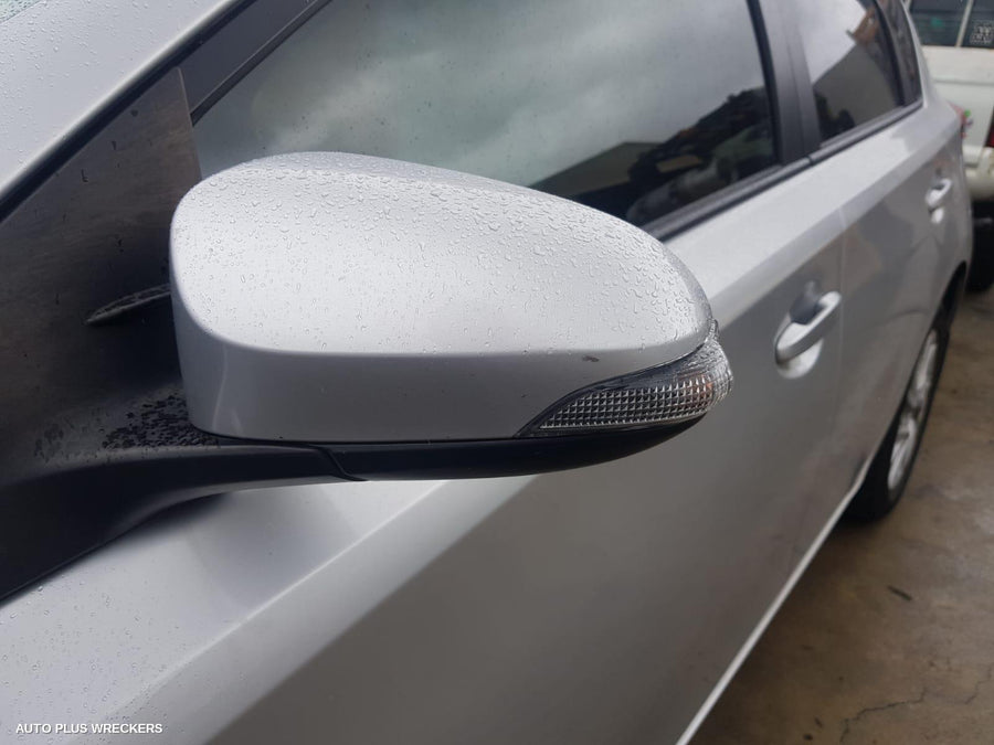 2017 Toyota Corolla Right Rear Wnd Reg Motor