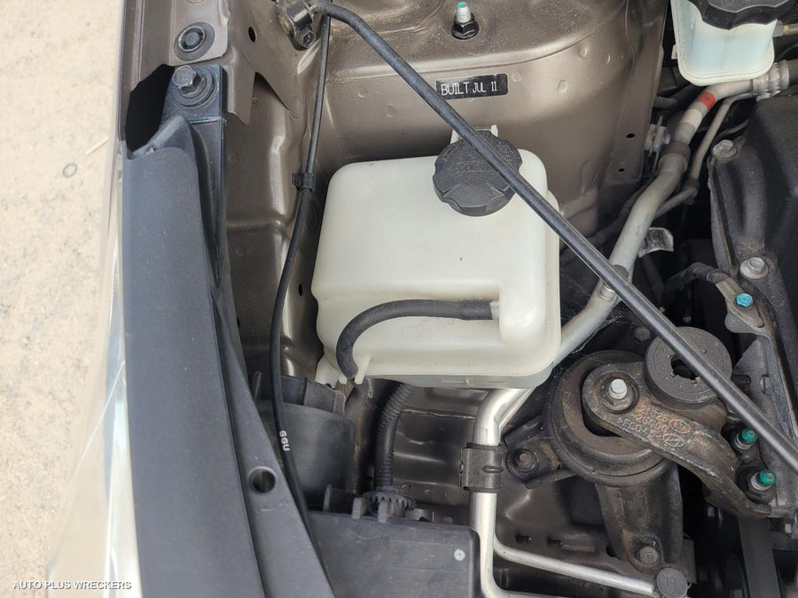 2011 Kia Sportage Left Headlamp