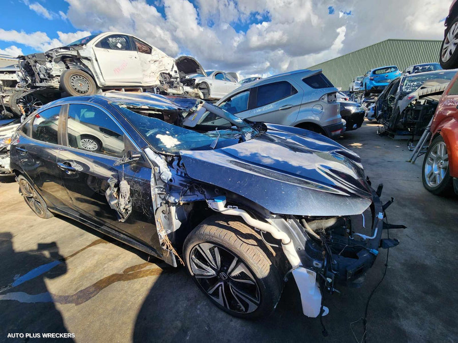 2017 Honda Civic Left Front Door