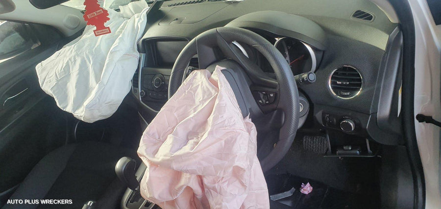 2017 HOLDEN CRUZE PWR DR WIND SWITCH