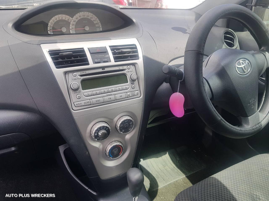 2006 TOYOTA YARIS SUNVISOR