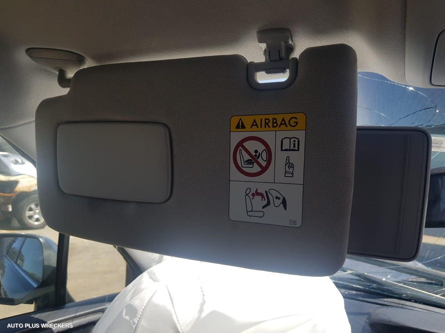 2017 Subaru Forester Sunvisor