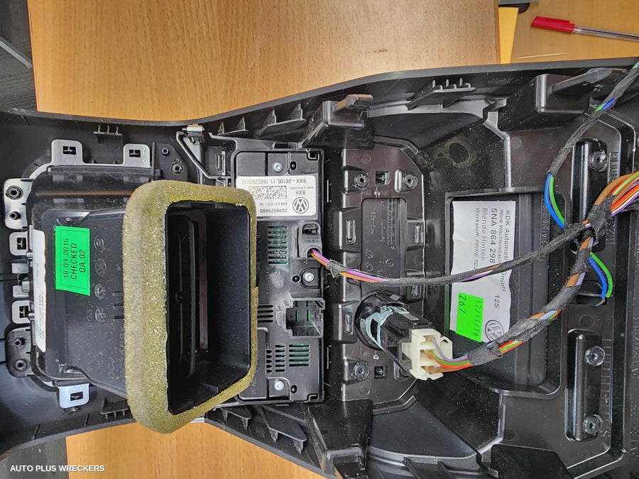 2016-2024 Volkswagen Tiguan Console