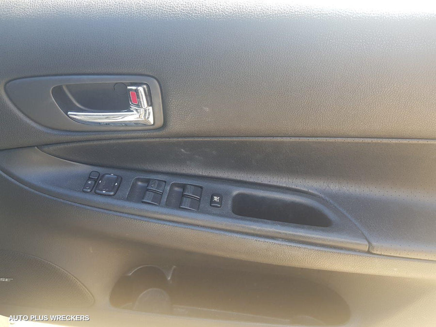 2004 Mazda 6 Rear Garnish
