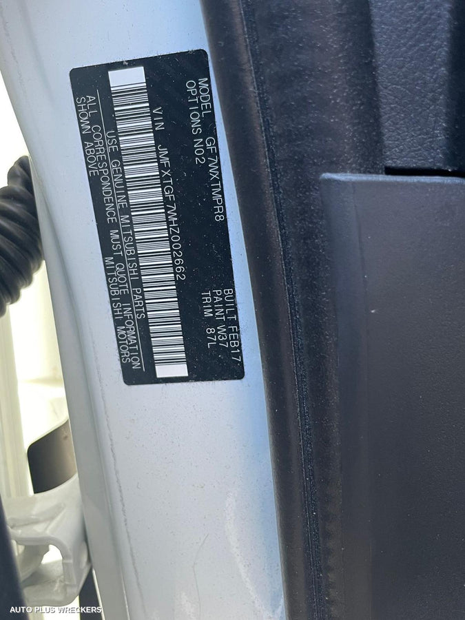 2017 Mitsubishi Outlander Left Rear Door Window