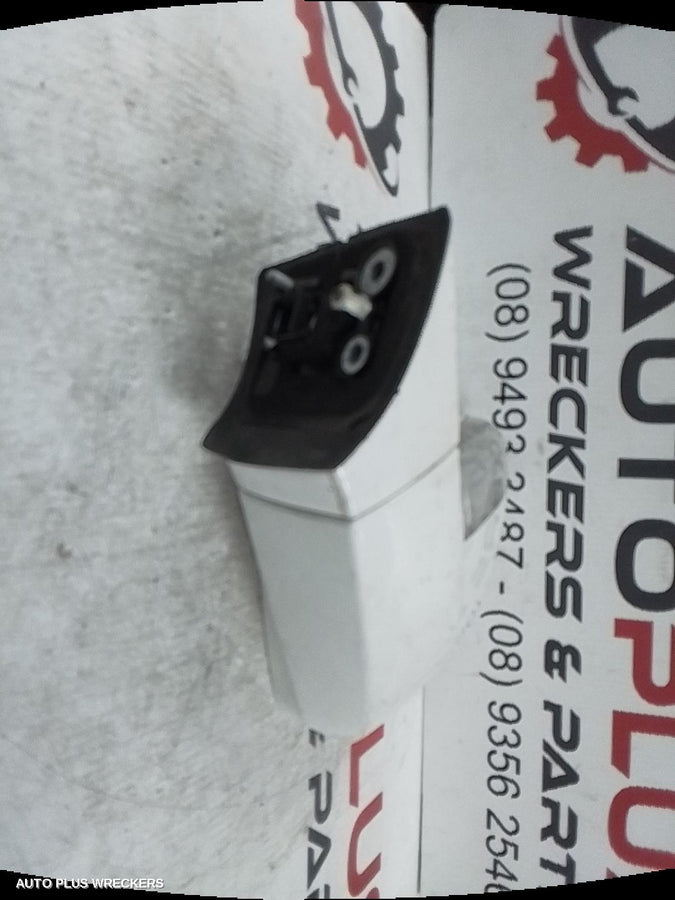 2013 Holden Captiva Right Door Mirror