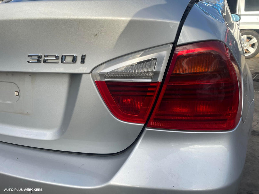 2008 Bmw 3 Series Washer Bottle