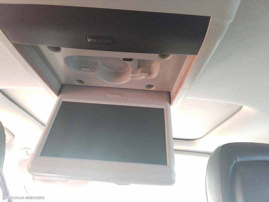 2012 JEEP GRANDCHEROKEE RIGHT FRONT DOOR WINDOW