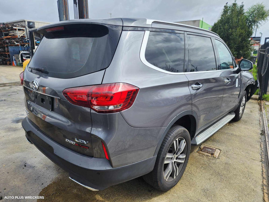 2022 Ldv D90 Front Seat