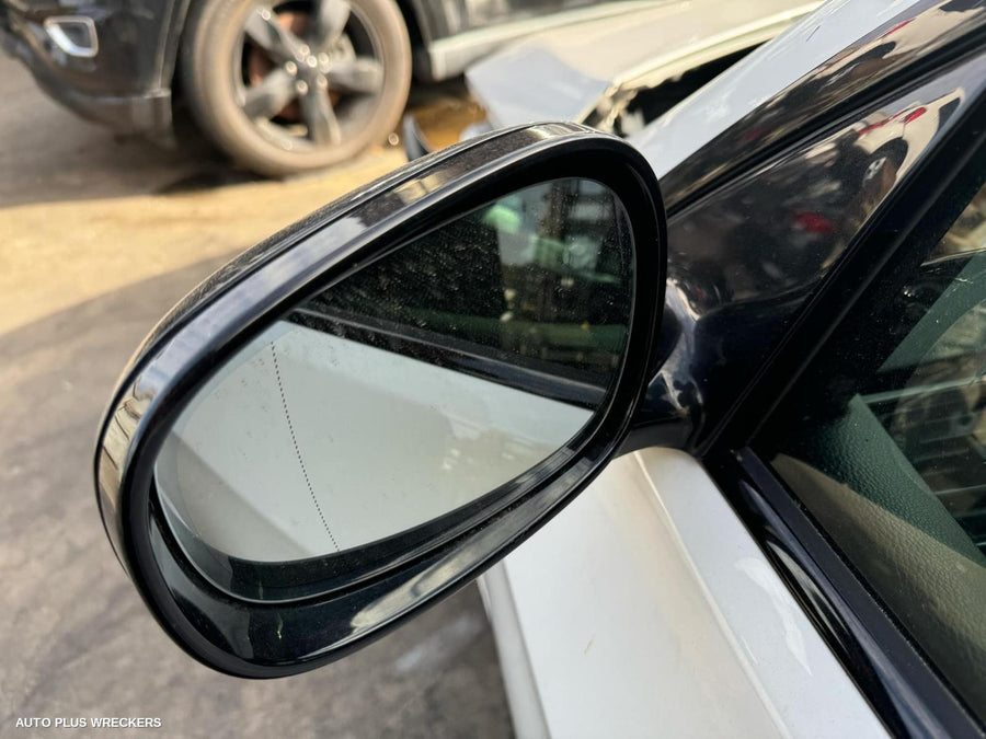 2013 Bmw 3 Series Right Front Door Window