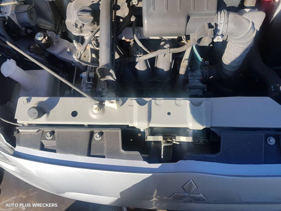 2013 MITSUBISHI MIRAGE RIGHT FRONT DOOR WINDOW