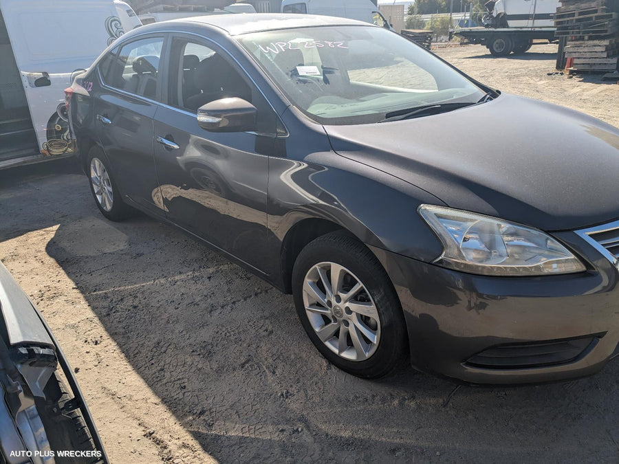 2014 Nissan Pulsar Grille
