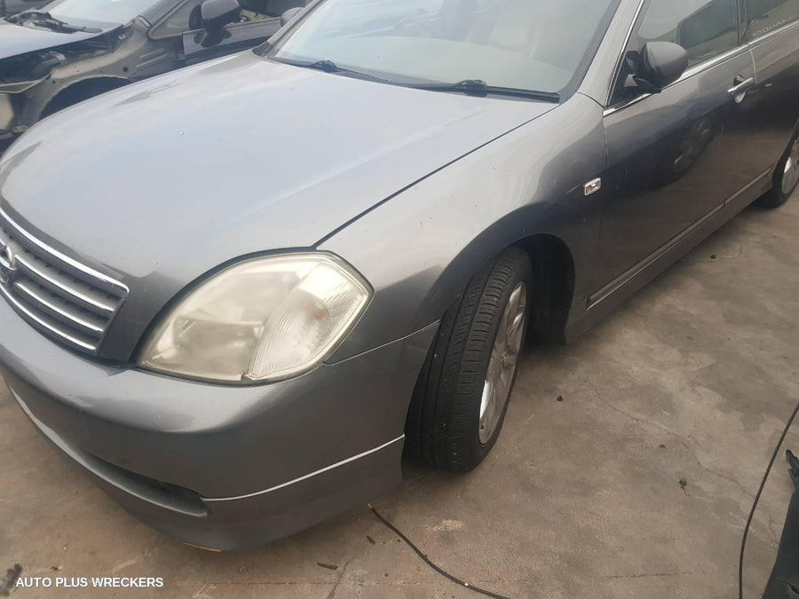 2005 Nissan Maxima Left Taillight