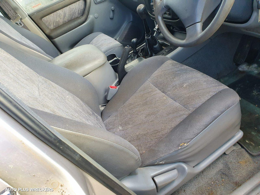 1999 Toyota Landcruiser Left Taillight