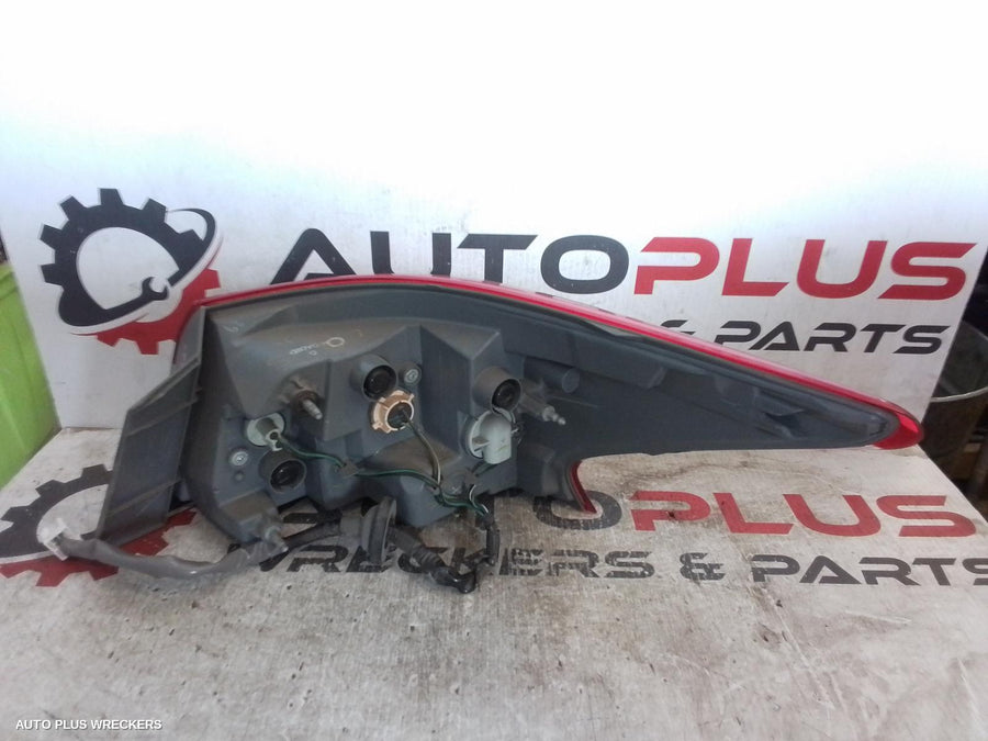 2013 Nissan Pulsar Left Taillight