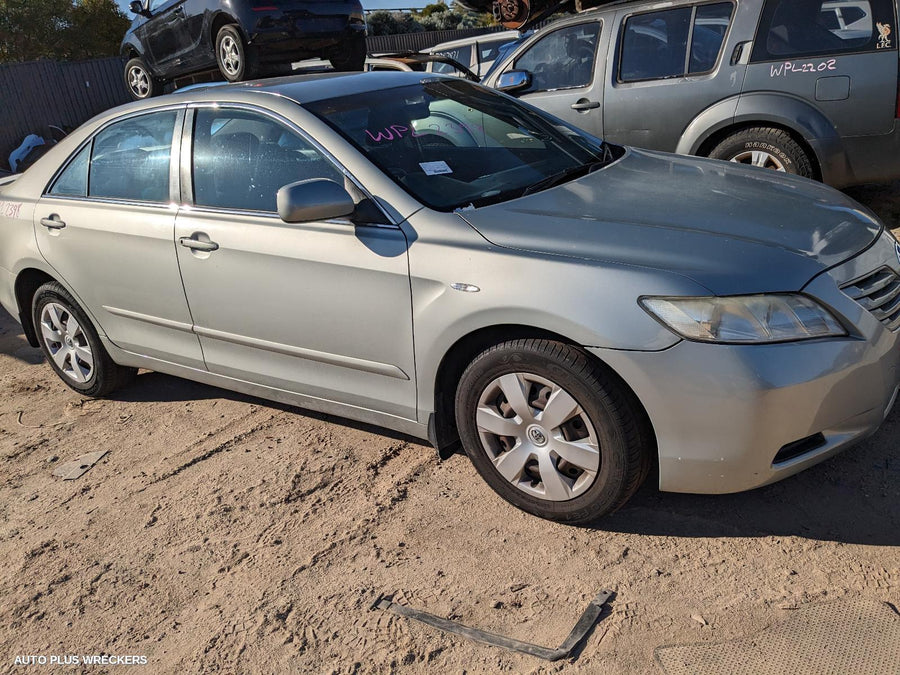 2008 Toyota Camry Courtesy Light