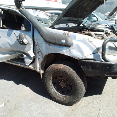 2013 Isuzu Dmax Sunvisor