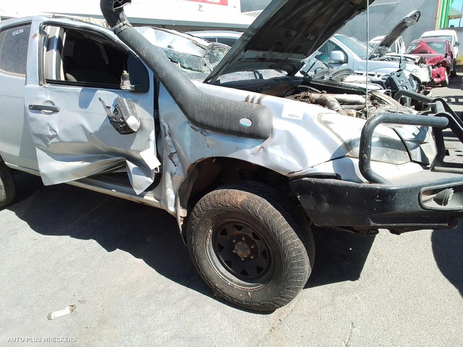 2013 Isuzu Dmax Sunvisor