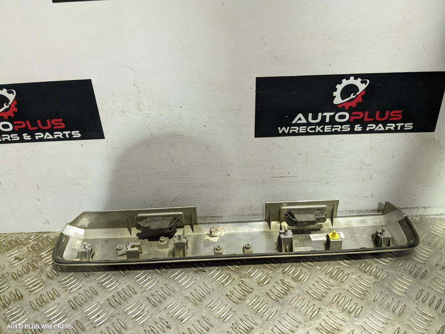 2006 Nissan Pathfinder Rear Garnish