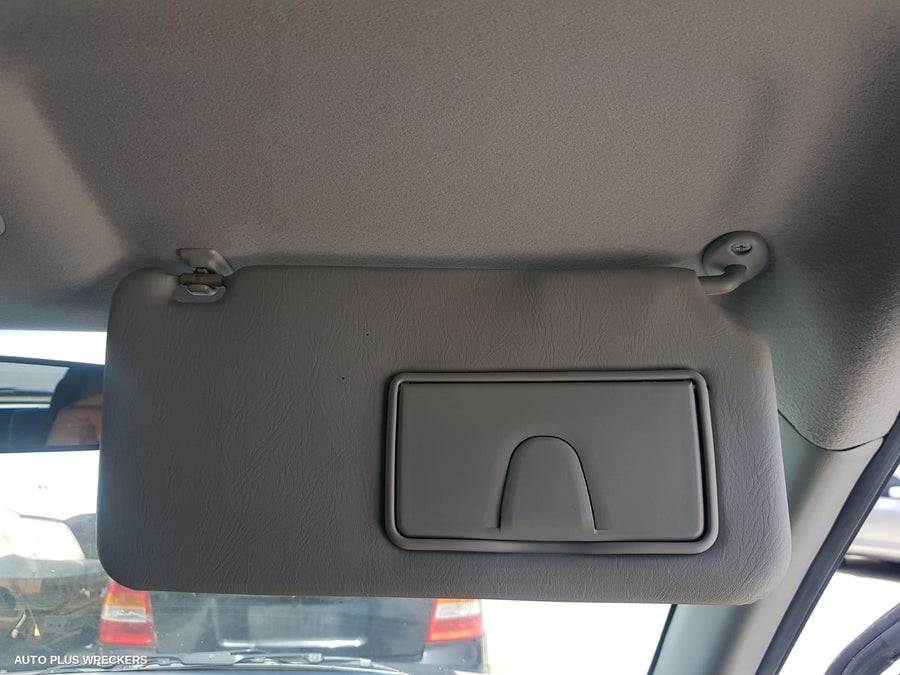 2016 SUZUKI SWIFT DOOR HANDLE
