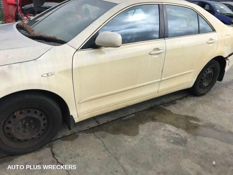 2007 Toyota Camry Sunvisor