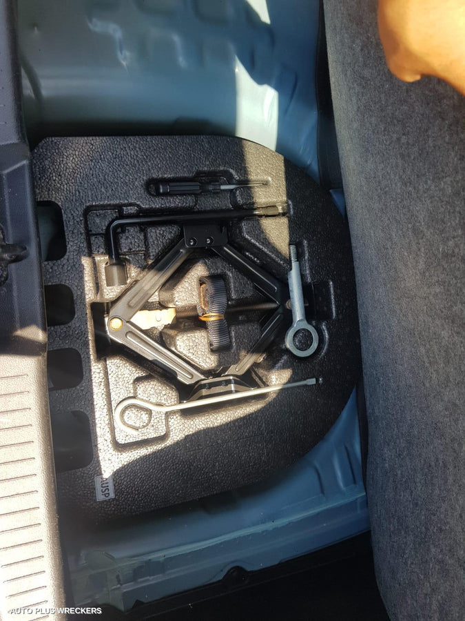 2016 Holden Spark Pwr Dr Wind Switch