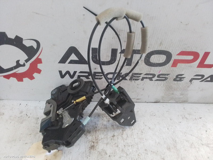 2011-2017 Toyota Camry Door Boot Gate Lock