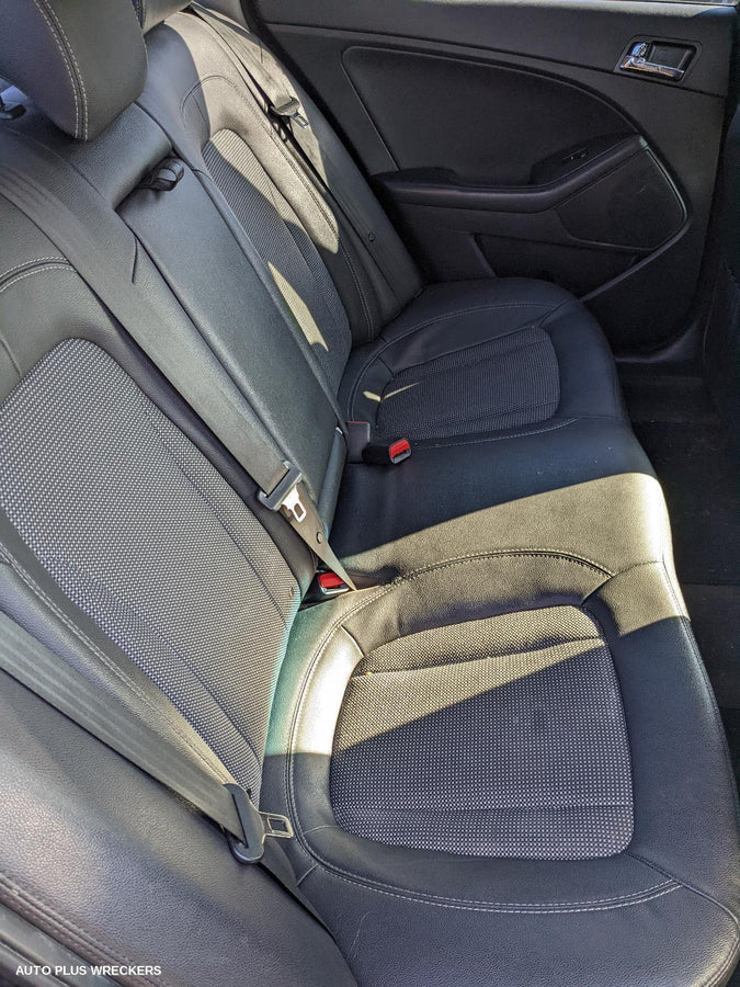 2013 Kia Optima Right Front Door Window