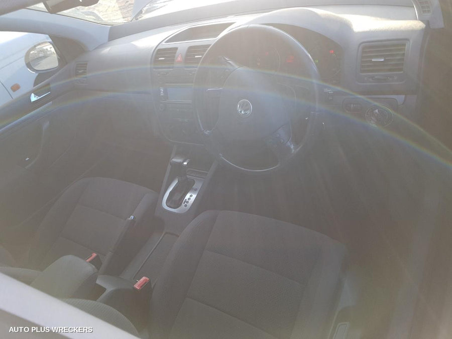 2005 Volkswagen Golf F Bar Reinforc Brack