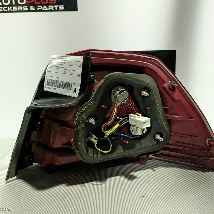 2009 Holden Commodore Left Taillight