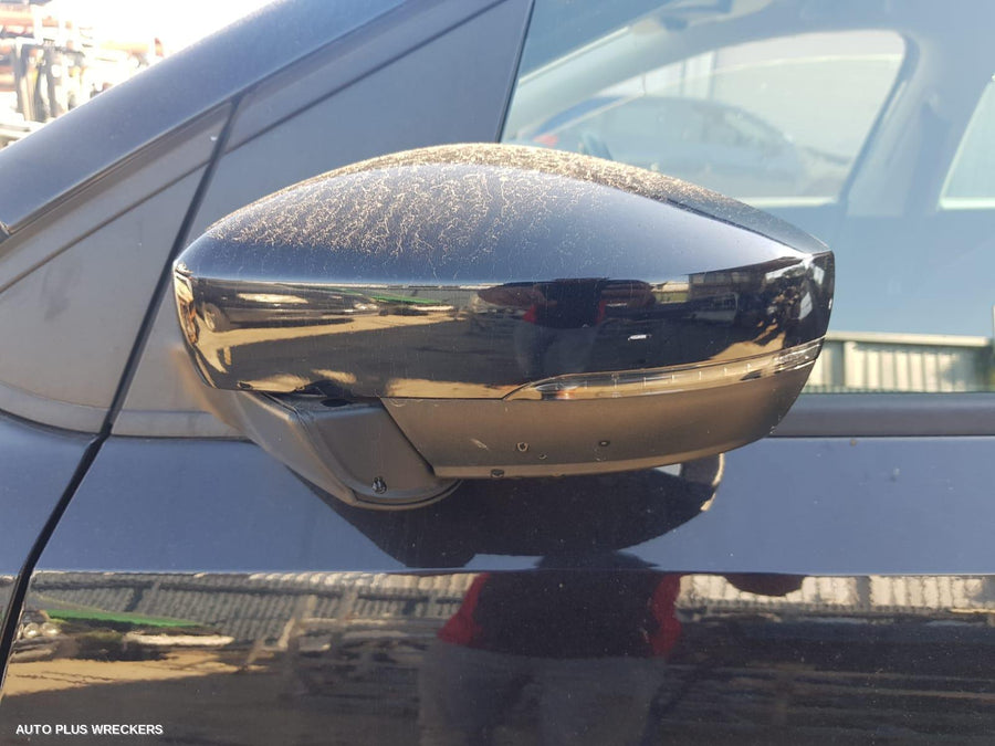 2012 Volkswagen Polo Overflow Bottle